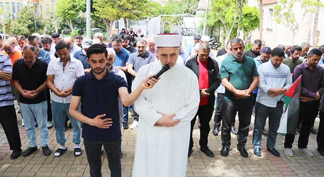 Alanya da Filistinliler için gıyabi cenaze namazı