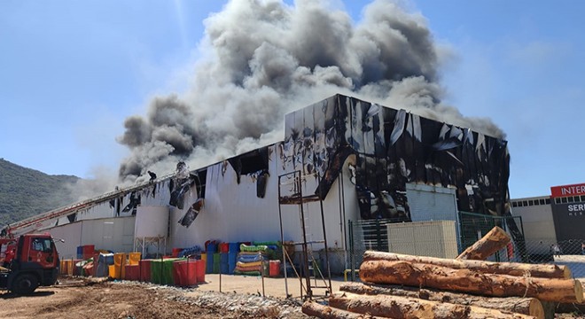Burdur da fabrika yangını
