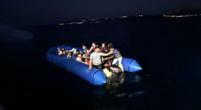 Çanakkale de, Yunanistan ın geri ittiği 80 göçmen kurtarıldı