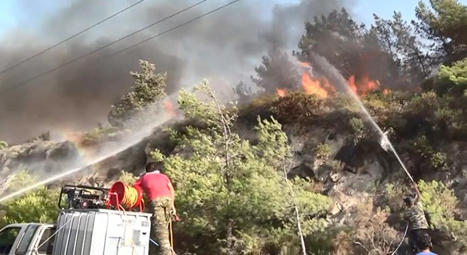 Yunanistan’da yangınlara 11 ülke destek veriyor