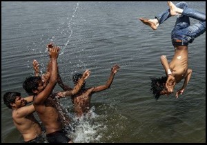 Hindistan da sıcaktan 1118 kişi öldü