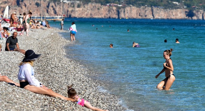 Antalya da deniz ve sahil keyfi