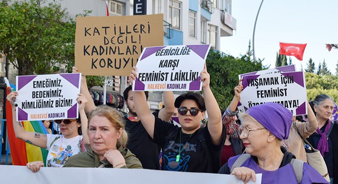 Antalya da kadınlar günü yürüyüşü