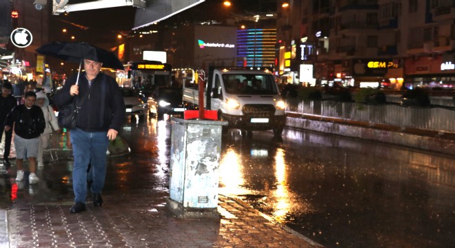 Antalya da yağmur hayatı olumsuz etkiledi