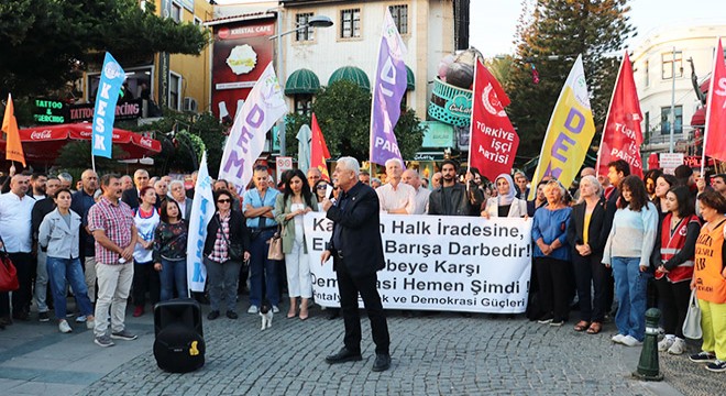 Belediyelere kayyum atama protestosuna Antalya da tepki