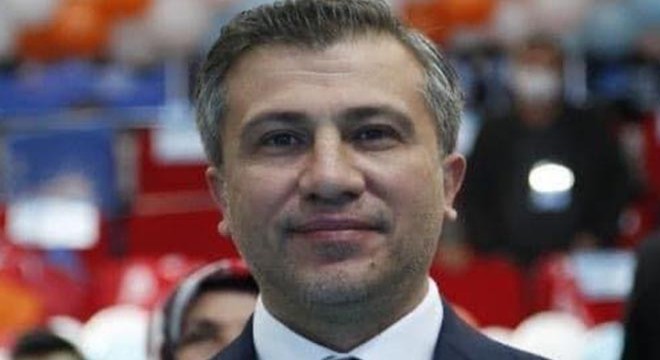 CHP ile AK Parti nin il başkanlarına  izmarit atma  cezası kesti