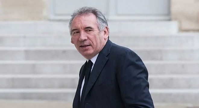 Fransa nın yeni başbakanı François Bayrou oldu