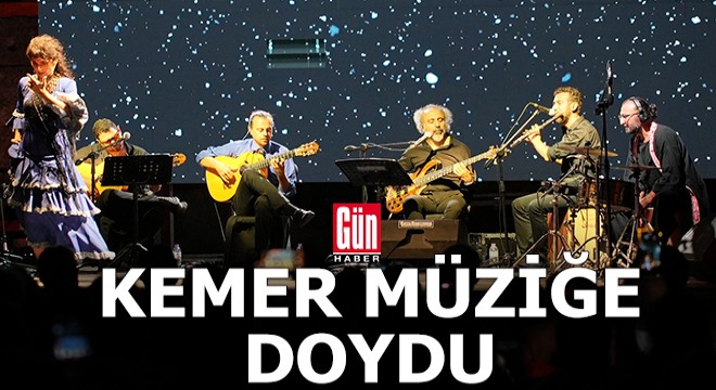 Kemer festivalle müziğe doydu