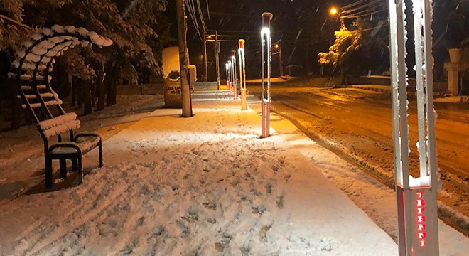 Tefenni de  Devlet Bahçeli Caddesi nin adı değiştirildi