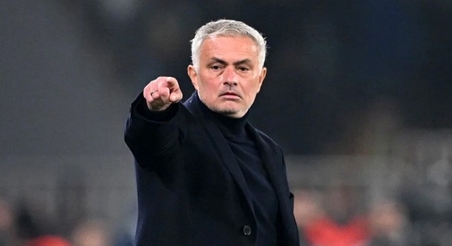 UEFA’dan Jose Mourinho’ya ceza