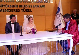Büyükşehir 2017 de 1600 çiftin nikahını kıydı