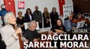 Antalya'da dağcılara şarkılı moral