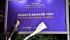 Konyaaltı Belediyesi'nden 'Şiddete bahane yok' mesajı