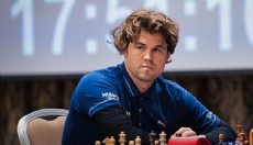 Magnus Carlsen, kot pantolon krizi sonrası turnuvaya dönüyor